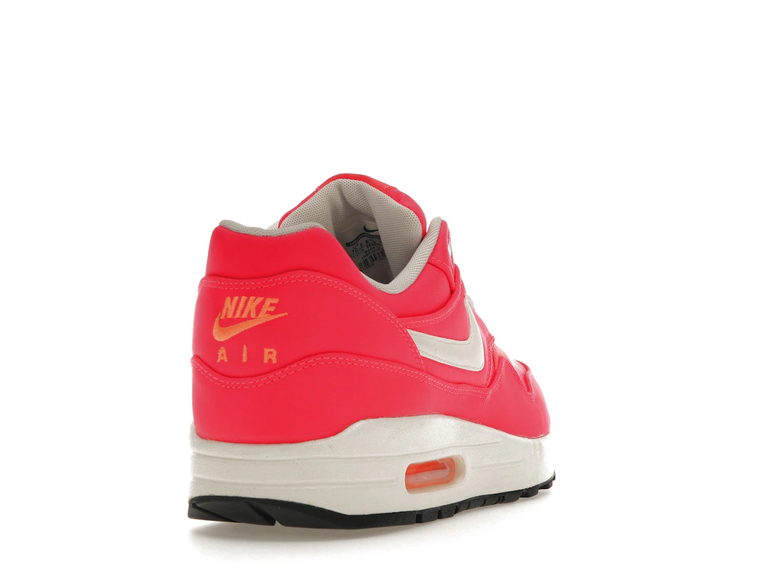 Vue 30 de Nike Air Max 1 Mercurial Hyper Punch