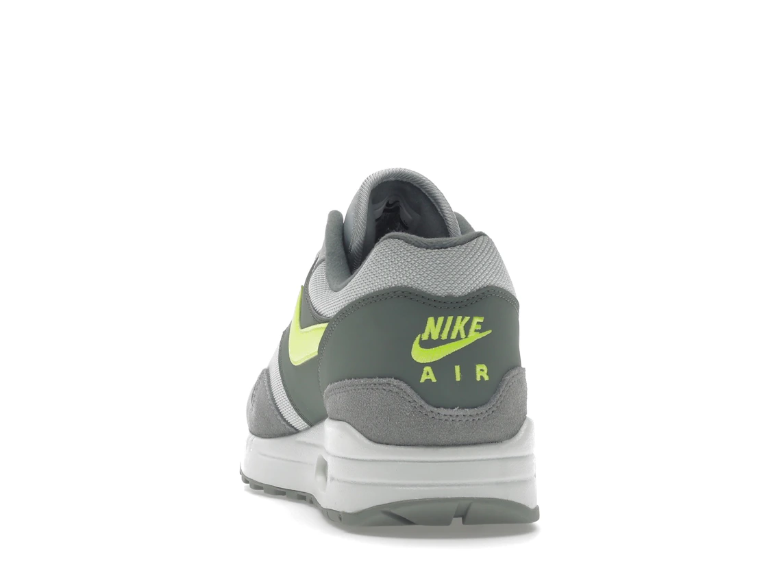 Vue 27 de Nike Air Max 1 Mica Green Volt