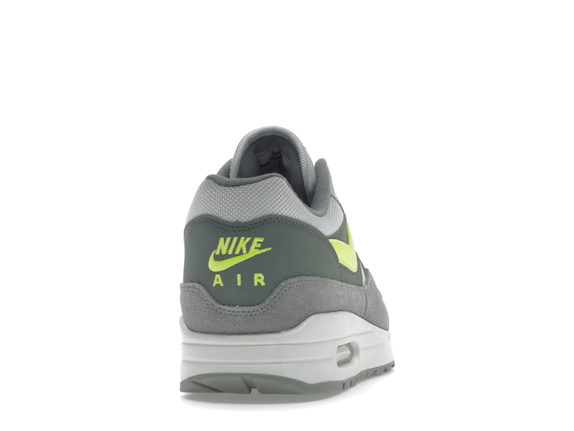 Vue 29 de Nike Air Max 1 Mica Green Volt