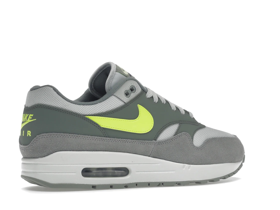 Vue 34 de Nike Air Max 1 Mica Green Volt