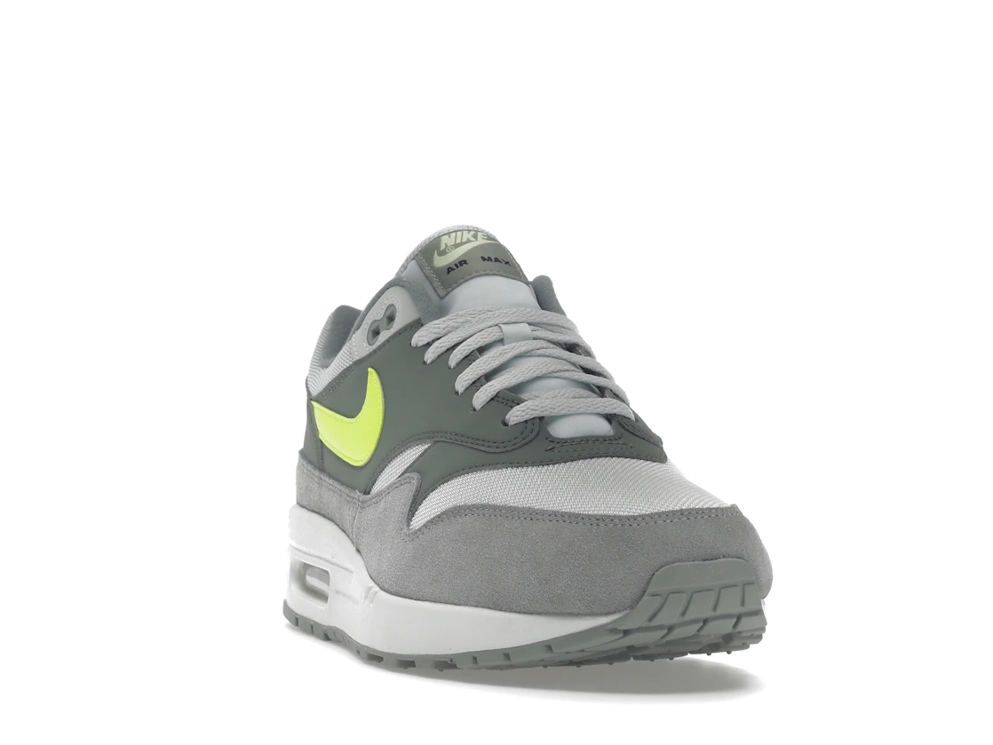 Vue 8 de Nike Air Max 1 Mica Green Volt