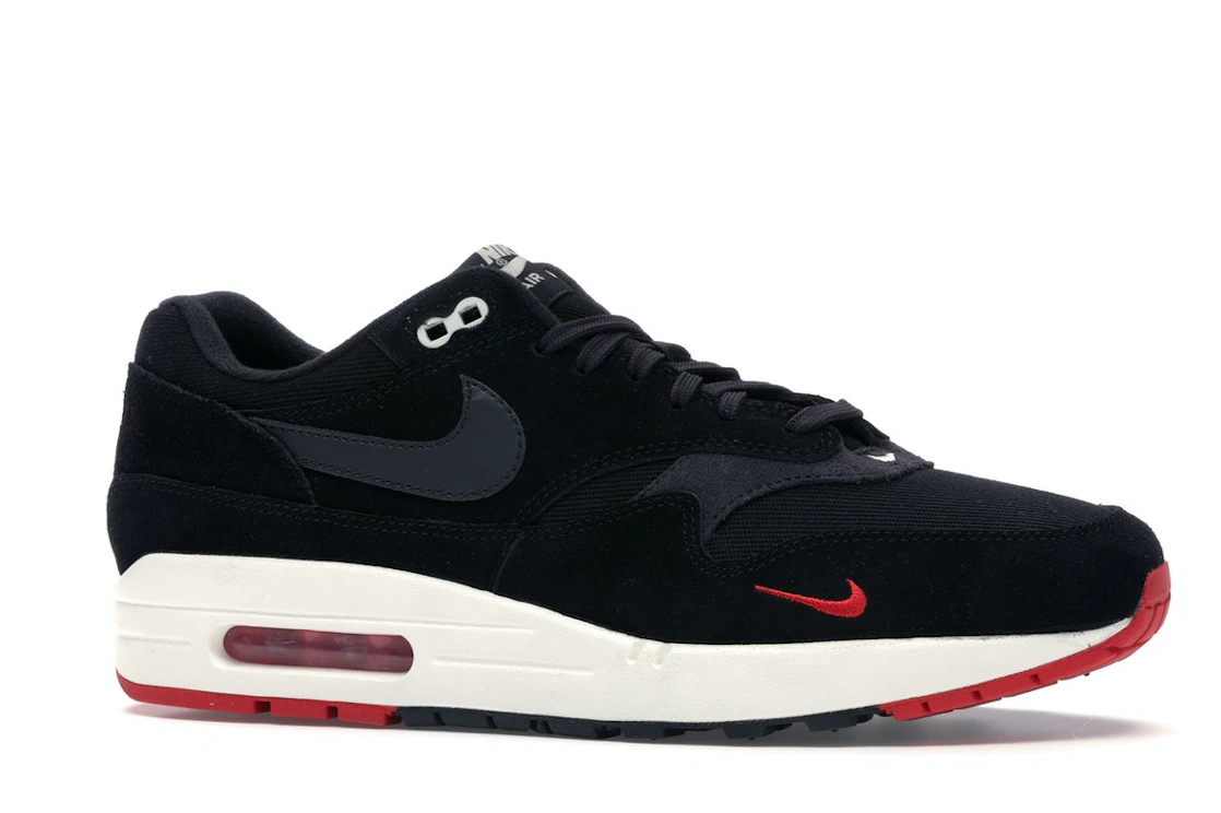 Vue 3 de Nike Air Max 1 Mini Swoosh Bred