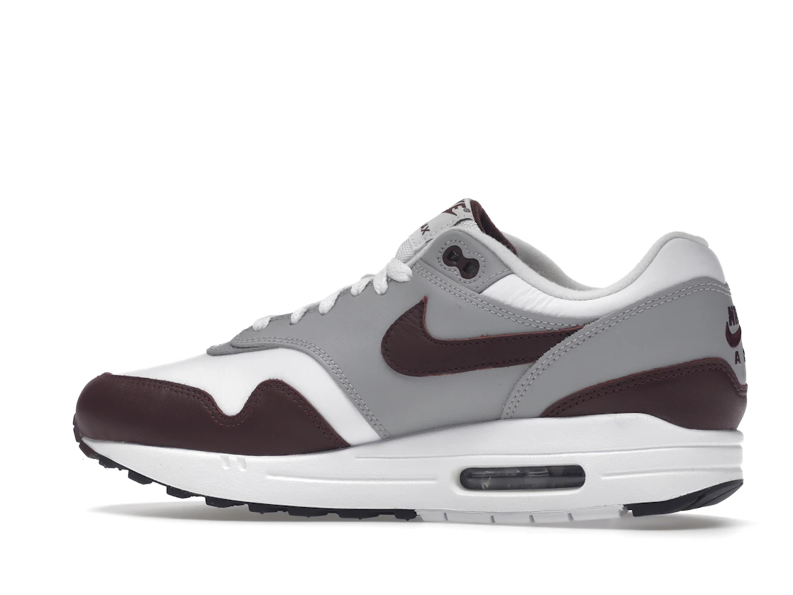 Vue 21 de Nike Air Max 1 Mystic Dates
