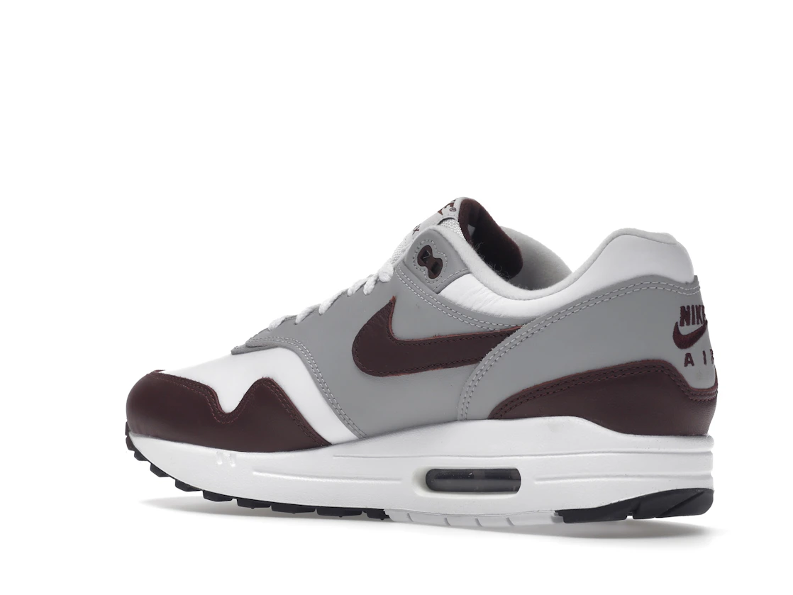 Vue 23 de Nike Air Max 1 Mystic Dates
