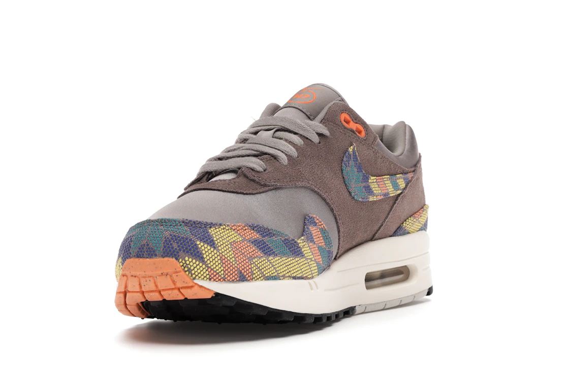 Vue 13 de Nike Air Max 1 N7 (2020)