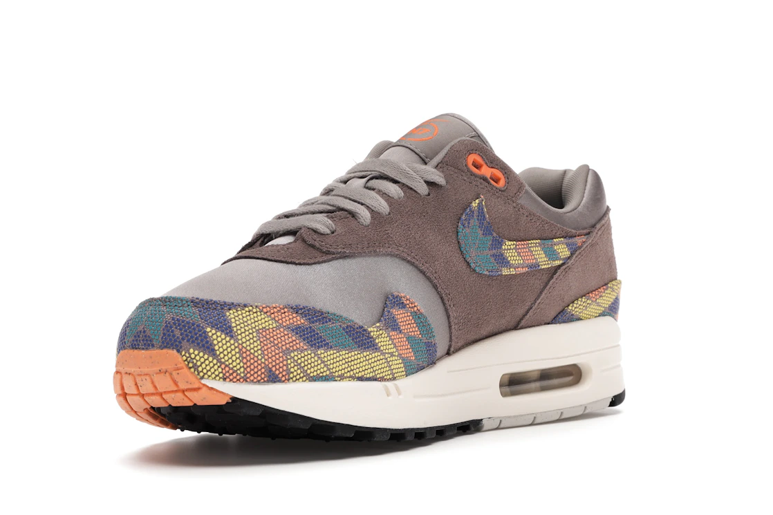 Vue 14 de Nike Air Max 1 N7 (2020)