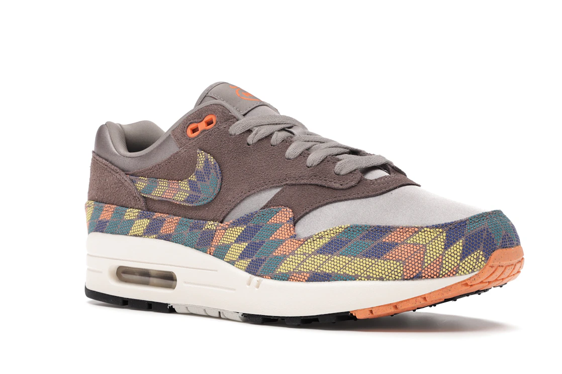 Vue 5 de Nike Air Max 1 N7 (2020)