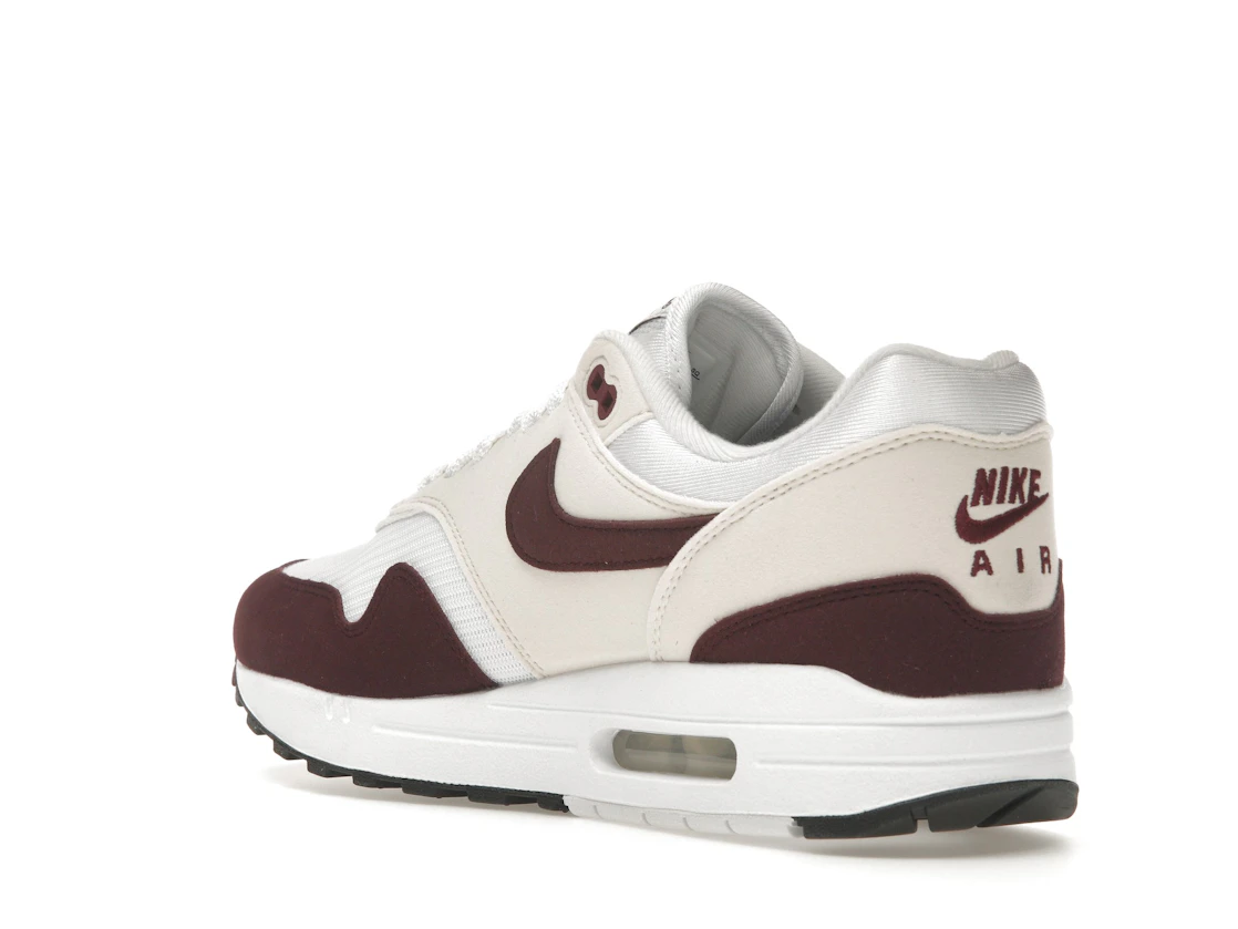 Vue 24 de Nike Air Max 1 Night Maroon 