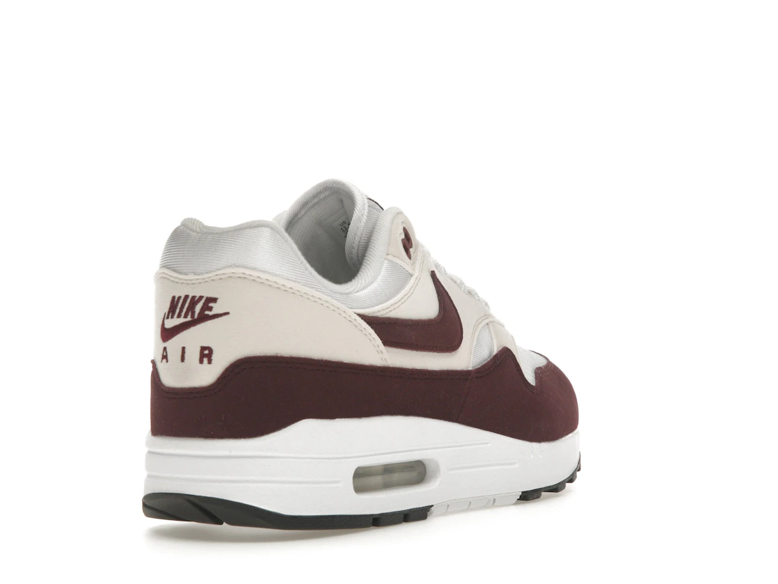 Vue 31 de Nike Air Max 1 Night Maroon 