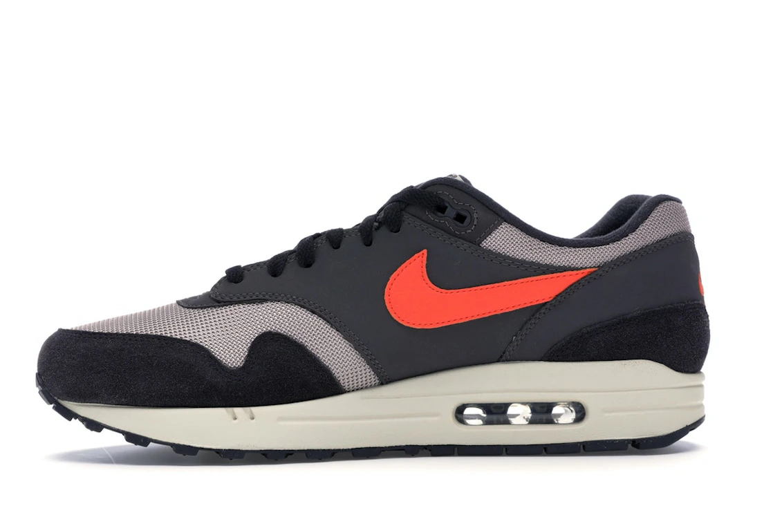 Vue 19 de Nike Air Max 1 Oil Grey Wild Mango