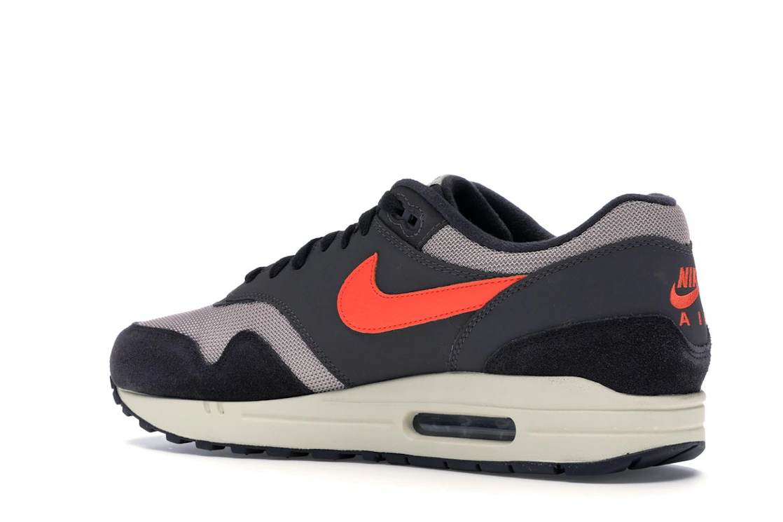 Vue 23 de Nike Air Max 1 Oil Grey Wild Mango