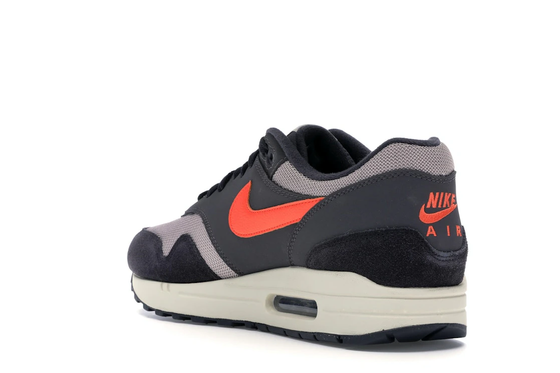 Vue 25 de Nike Air Max 1 Oil Grey Wild Mango