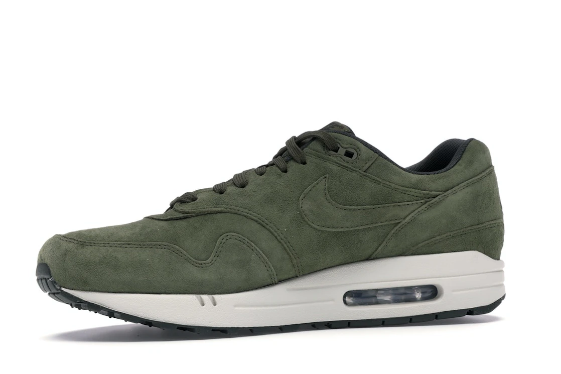 Vue 17 de Nike Air Max 1 Olive Canvas Suede