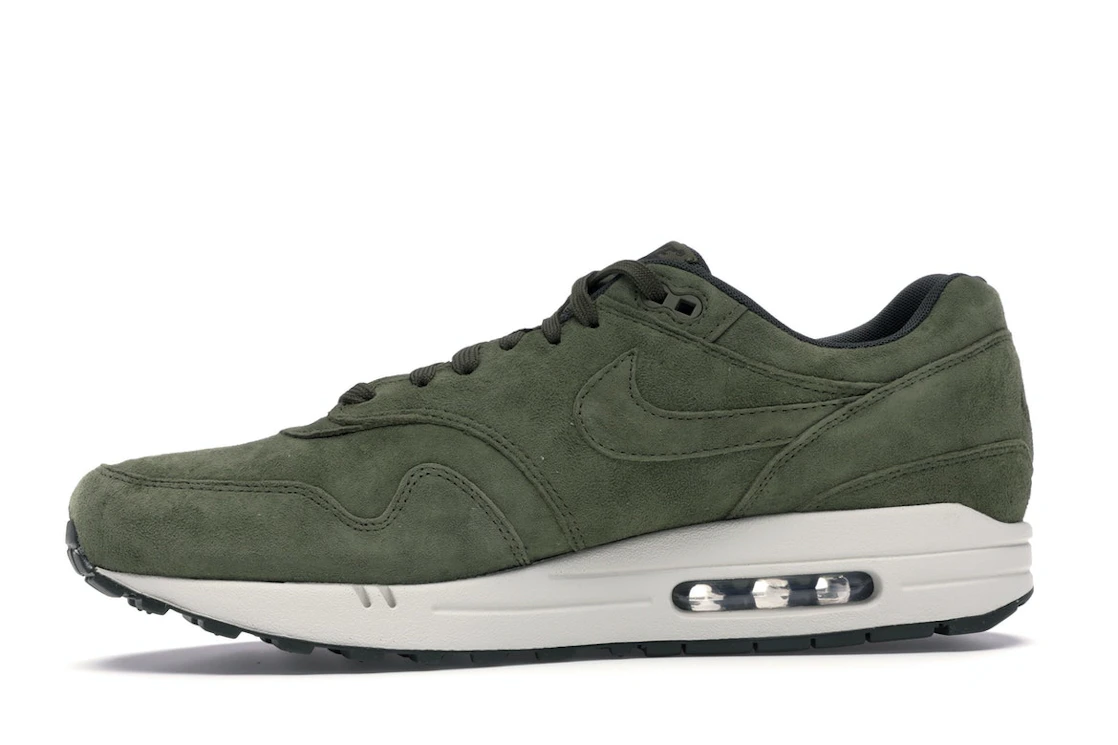 Vue 18 de Nike Air Max 1 Olive Canvas Suede