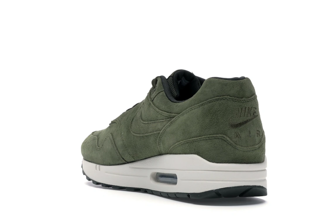 Vue 25 de Nike Air Max 1 Olive Canvas Suede