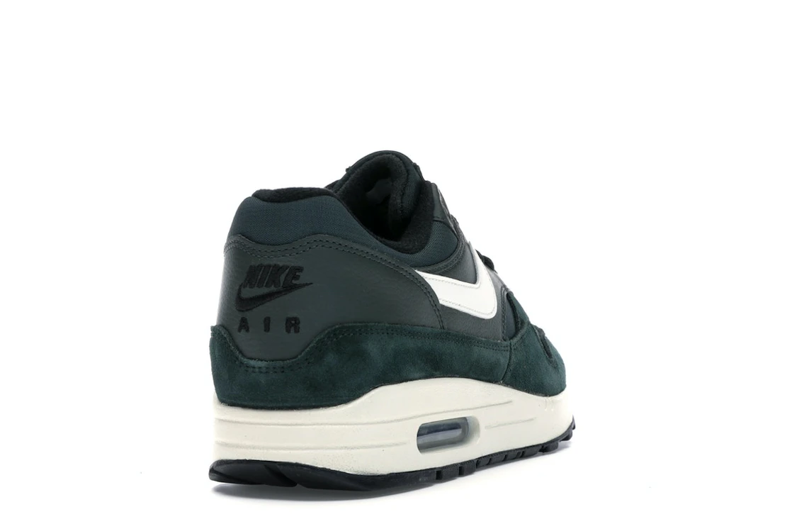 Vue 30 de Nike Air Max 1 Outdoor Green