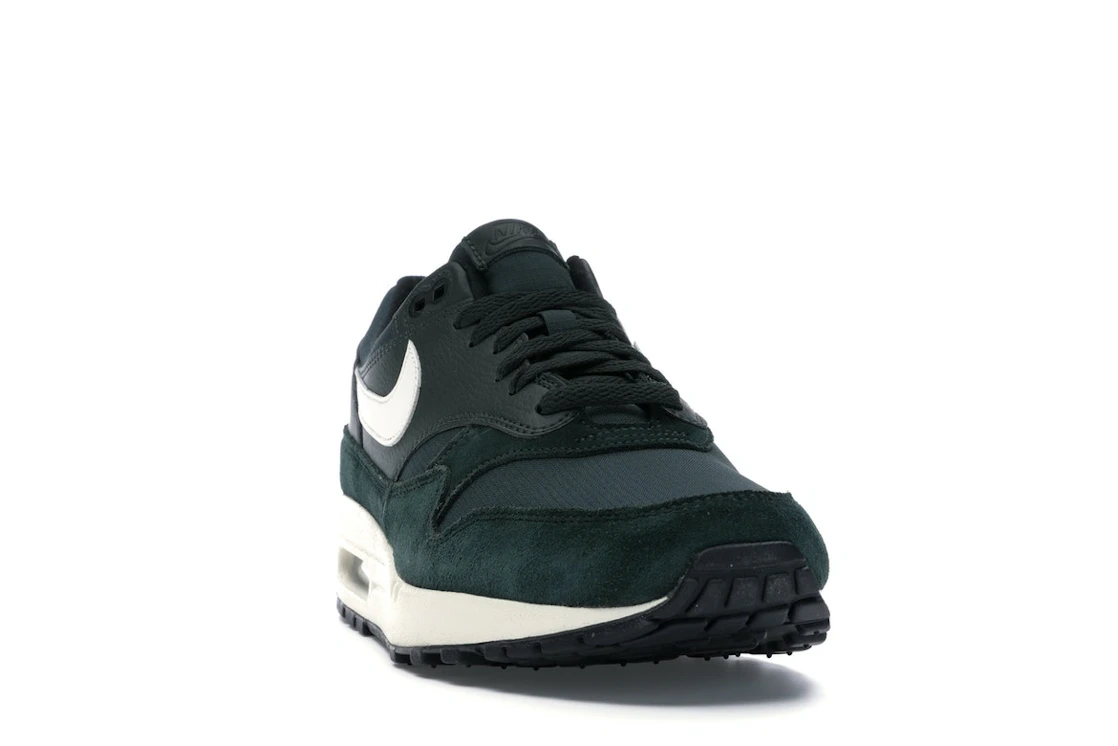 Vue 8 de Nike Air Max 1 Outdoor Green