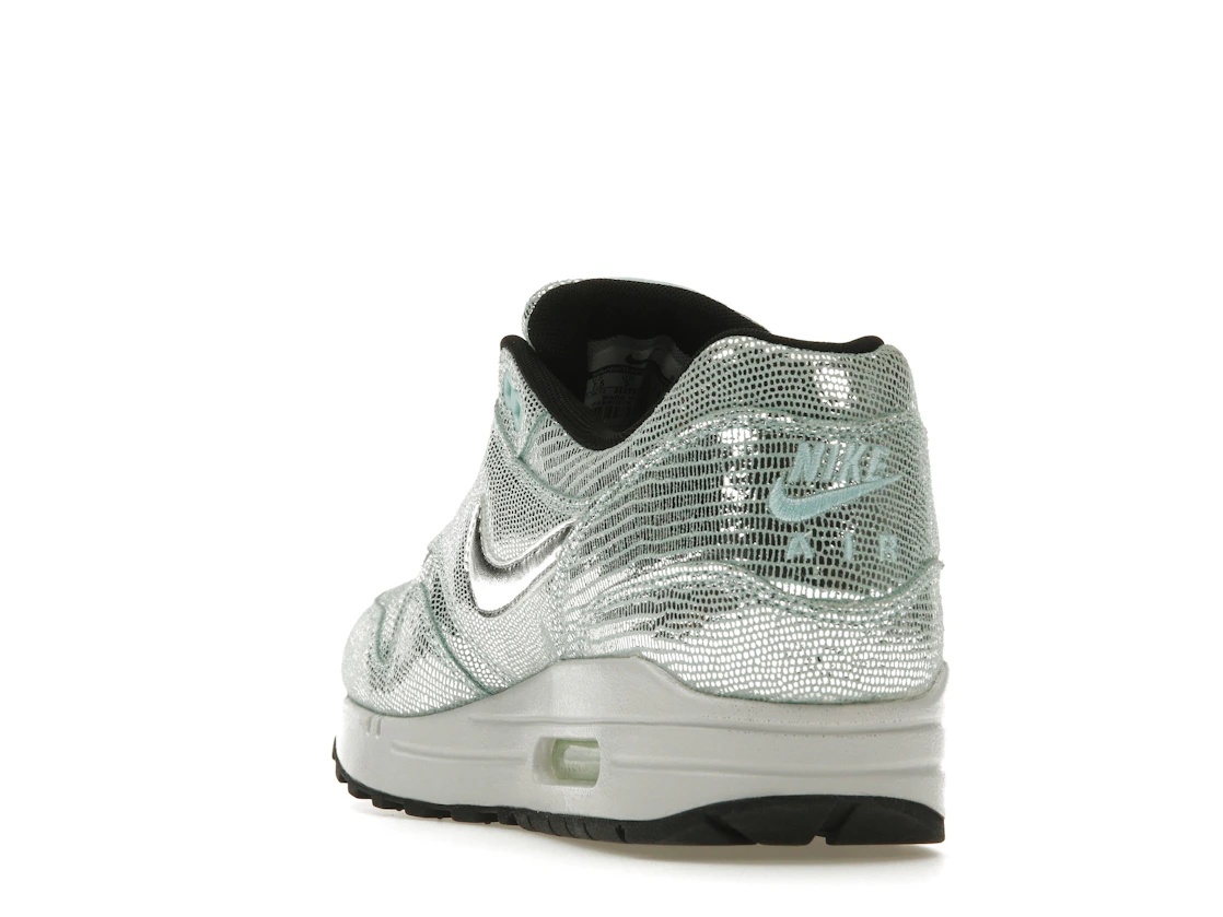 Vue 26 de Nike Air Max 1 Party Pack Disco Ball 