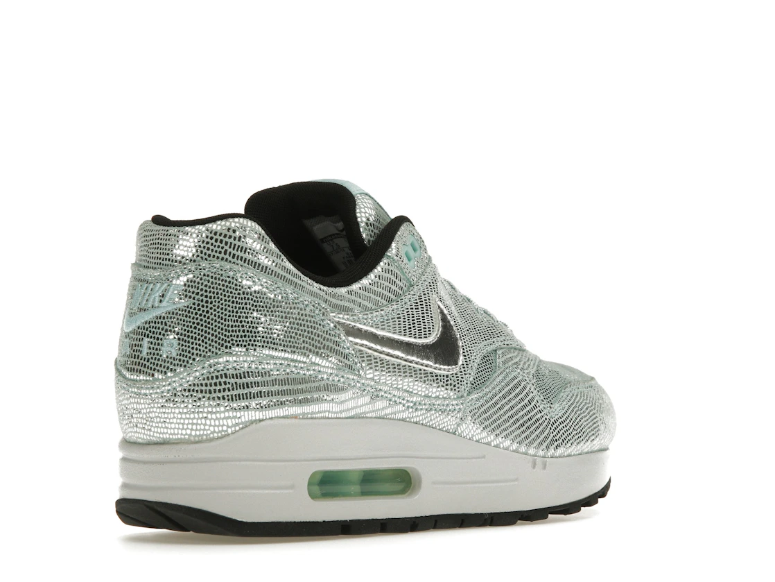 Vue 32 de Nike Air Max 1 Party Pack Disco Ball 