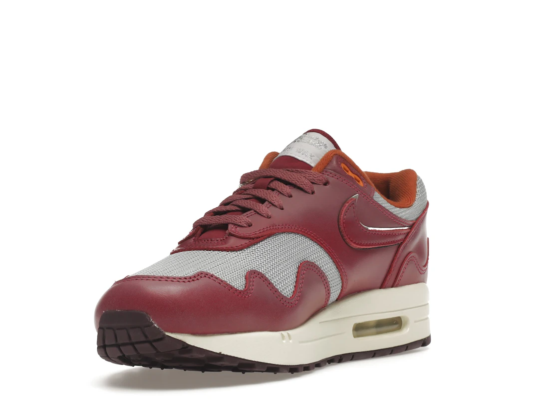 Vue 14 de Nike Air Max 1 Patta Waves Rush Maroon (with Bracelet)