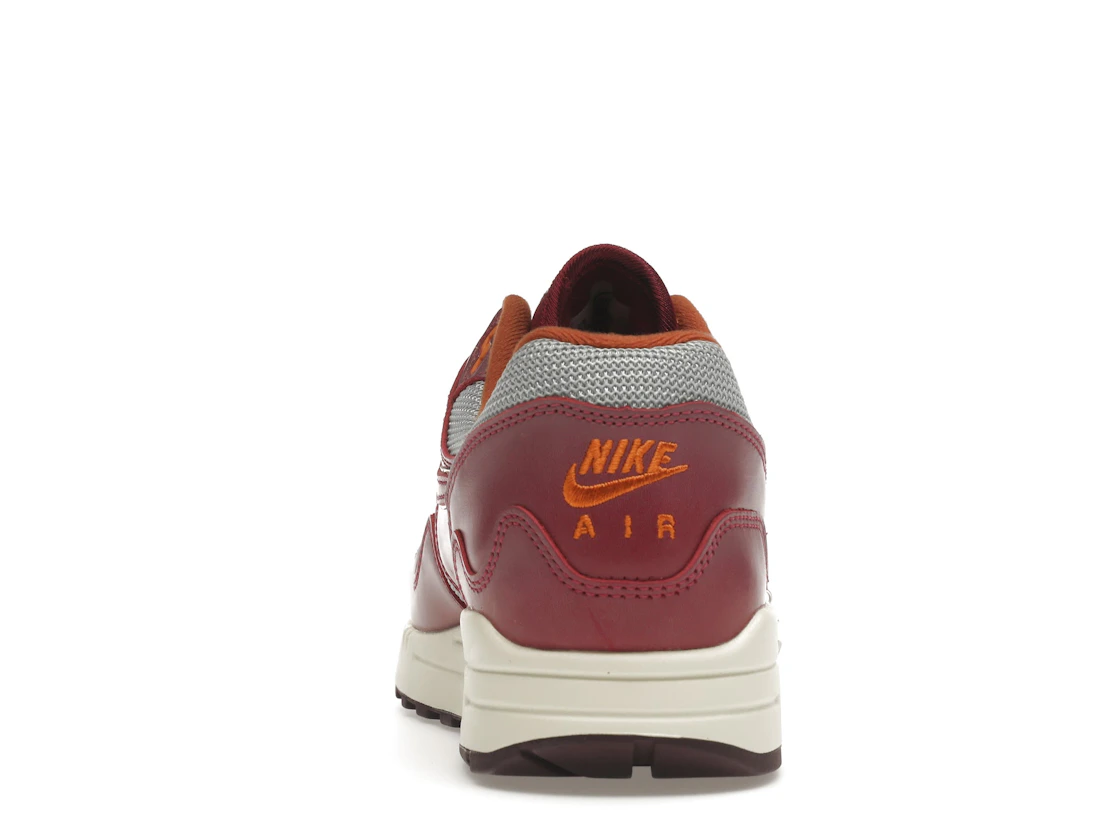 Vue 28 de Nike Air Max 1 Patta Waves Rush Maroon (with Bracelet)
