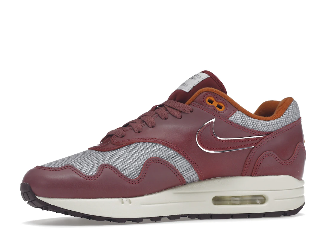 Vue 17 de Nike Air Max 1 Patta Waves Rush Maroon (without Bracelet)
