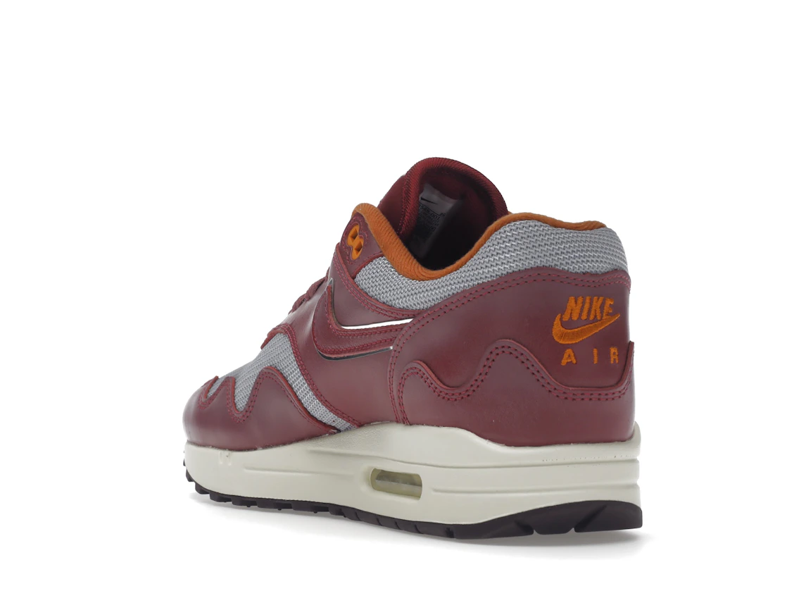 Vue 25 de Nike Air Max 1 Patta Waves Rush Maroon (without Bracelet)