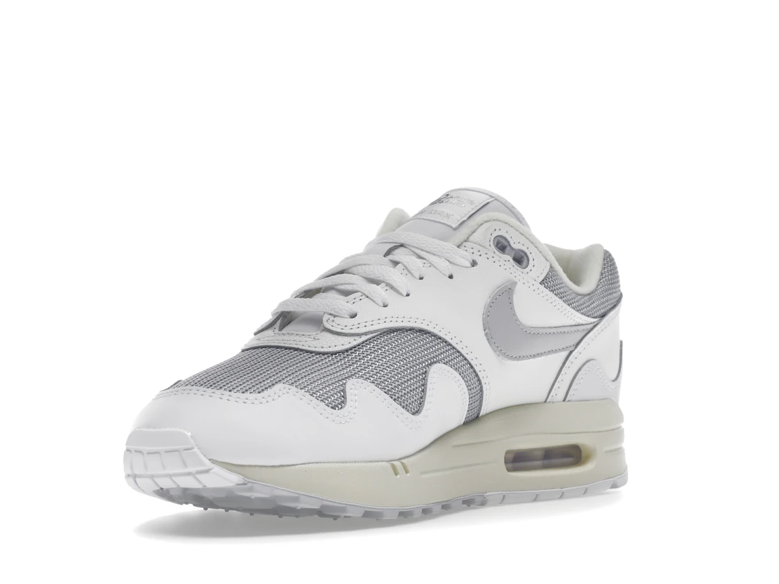 Vue 14 de Nike Air Max 1 Patta Waves White