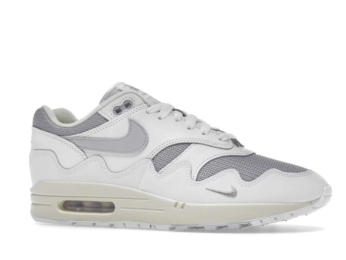Vue 3 de Nike Air Max 1 Patta Waves White