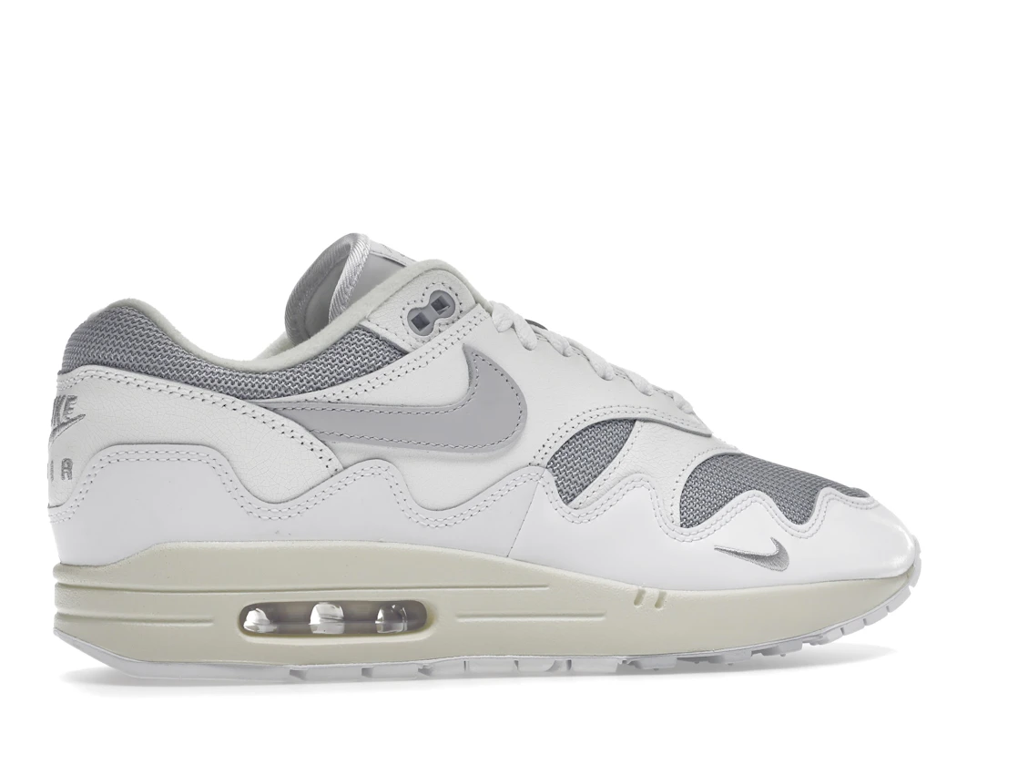 Vue 35 de Nike Air Max 1 Patta Waves White