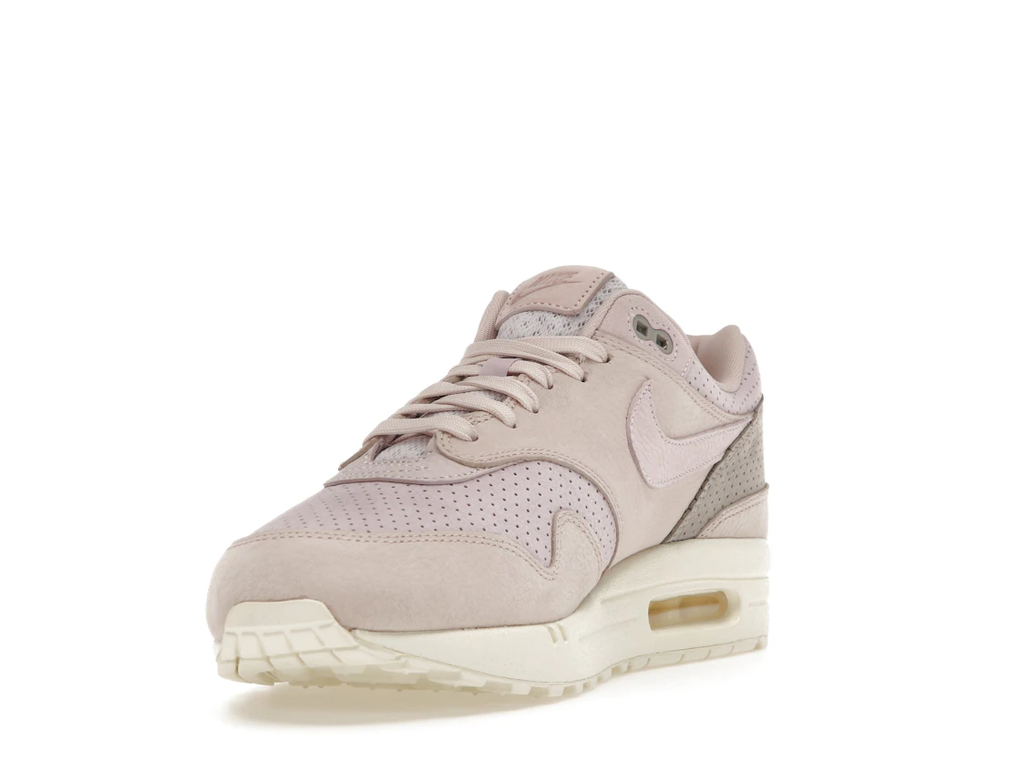 Vue 13 de Nike Air Max 1 Pinnacle Arctic Pink