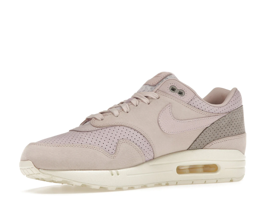 Vue 16 de Nike Air Max 1 Pinnacle Arctic Pink