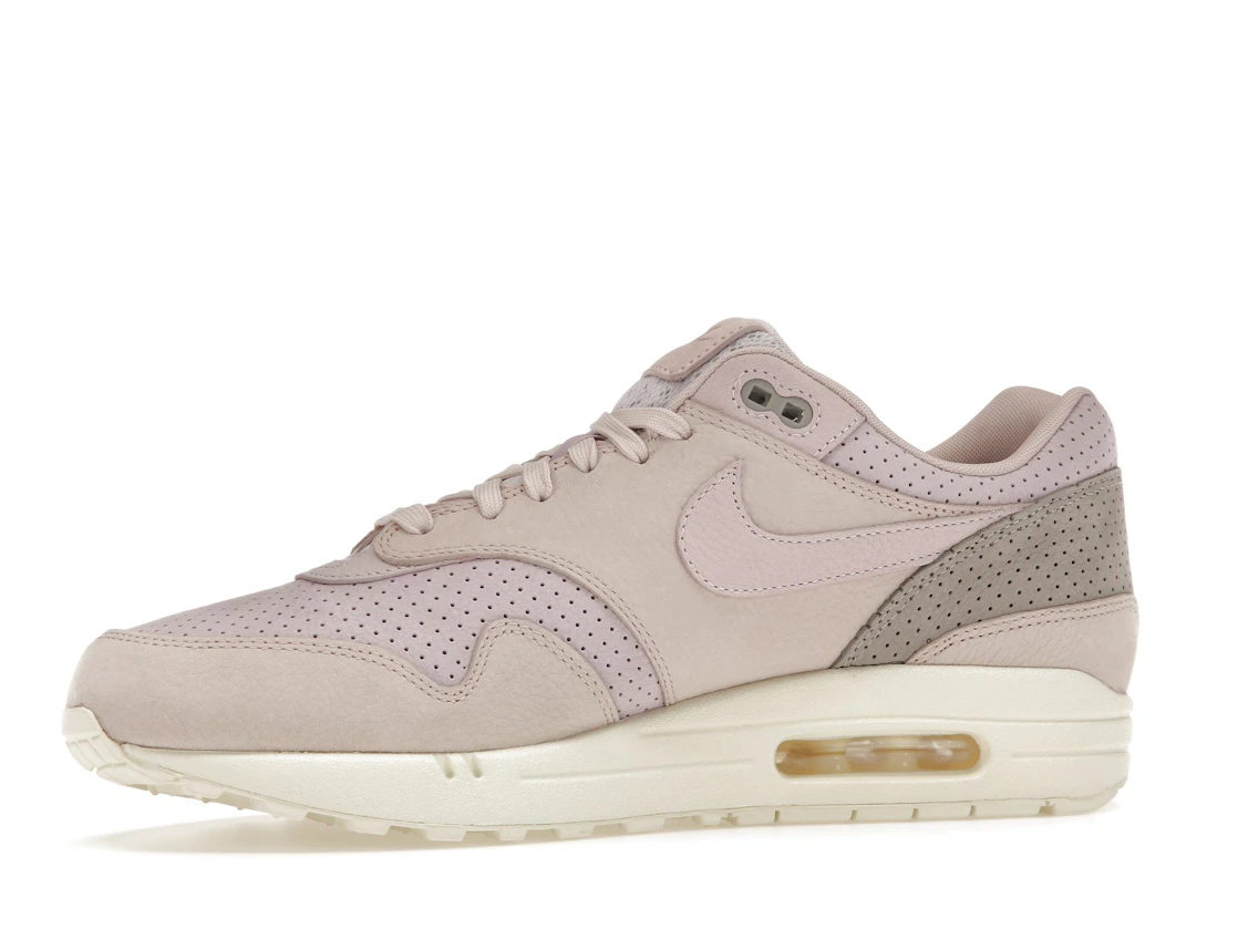 Vue 17 de Nike Air Max 1 Pinnacle Arctic Pink
