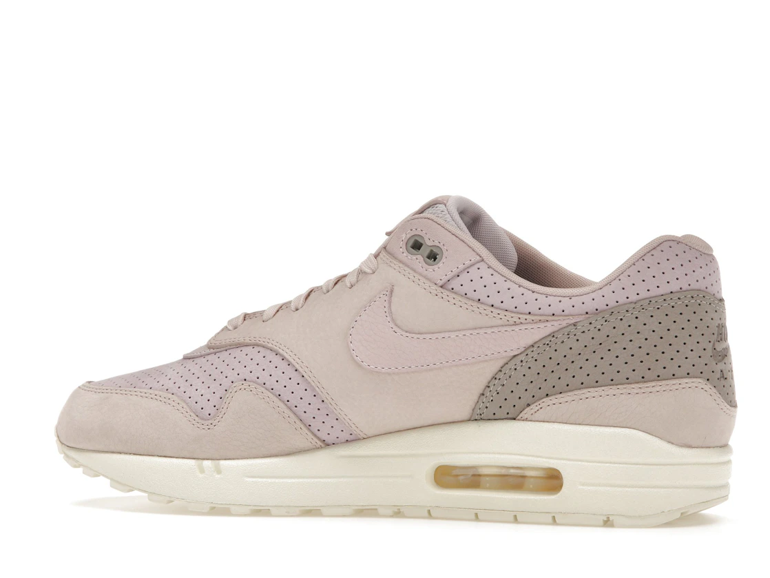 Vue 21 de Nike Air Max 1 Pinnacle Arctic Pink