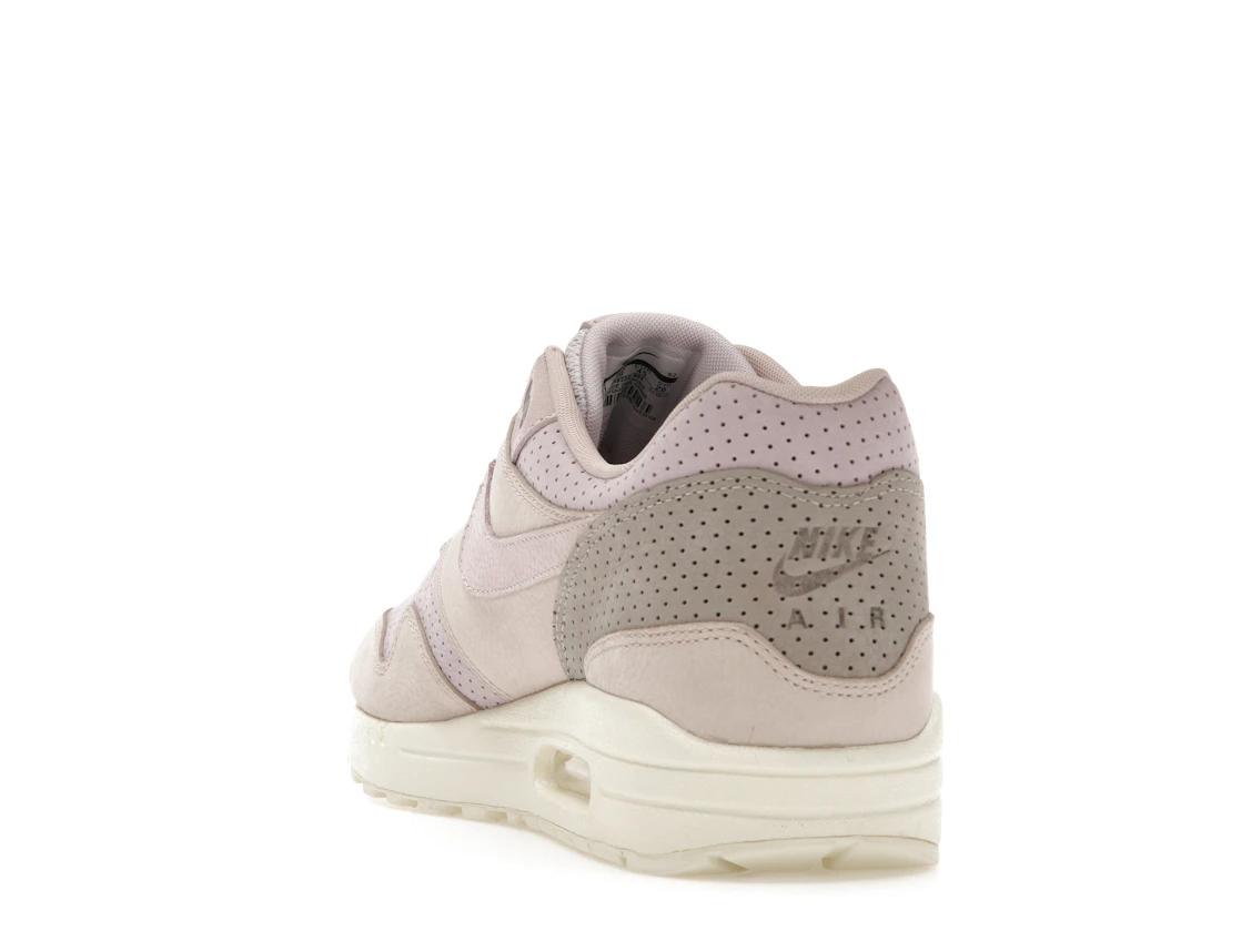 Vue 26 de Nike Air Max 1 Pinnacle Arctic Pink