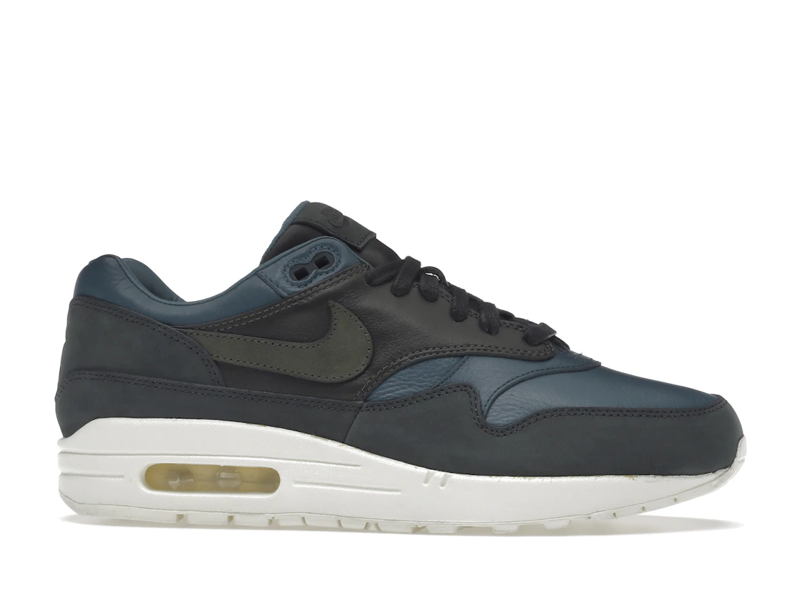 Vue 2 de Nike Air Max 1 Pinnacle Iced Jade