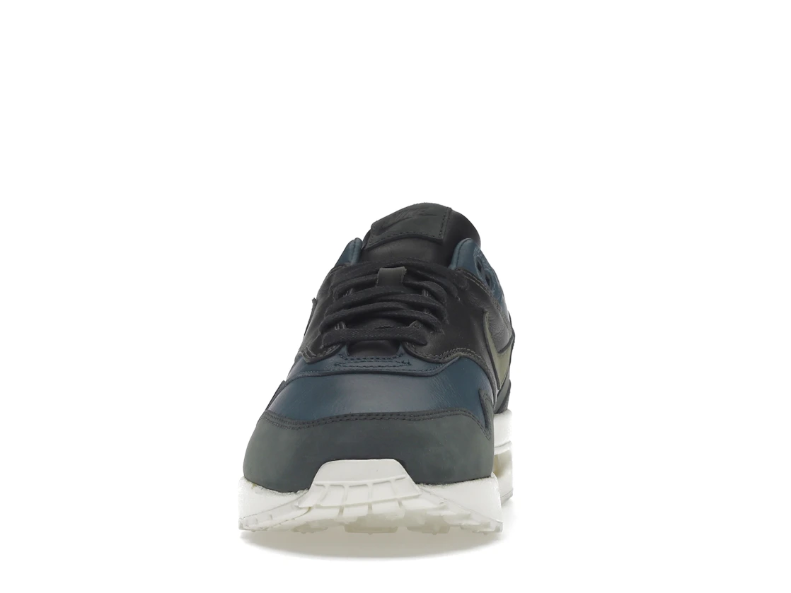 Vue 11 de Nike Air Max 1 Pinnacle Iced Jade