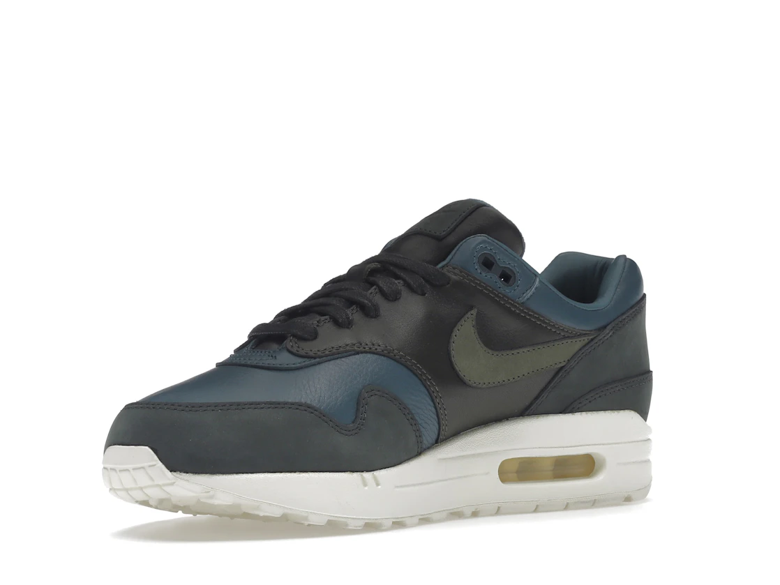 Vue 15 de Nike Air Max 1 Pinnacle Iced Jade