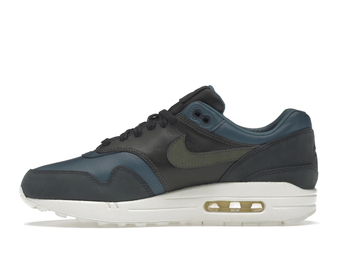 Vue 19 de Nike Air Max 1 Pinnacle Iced Jade