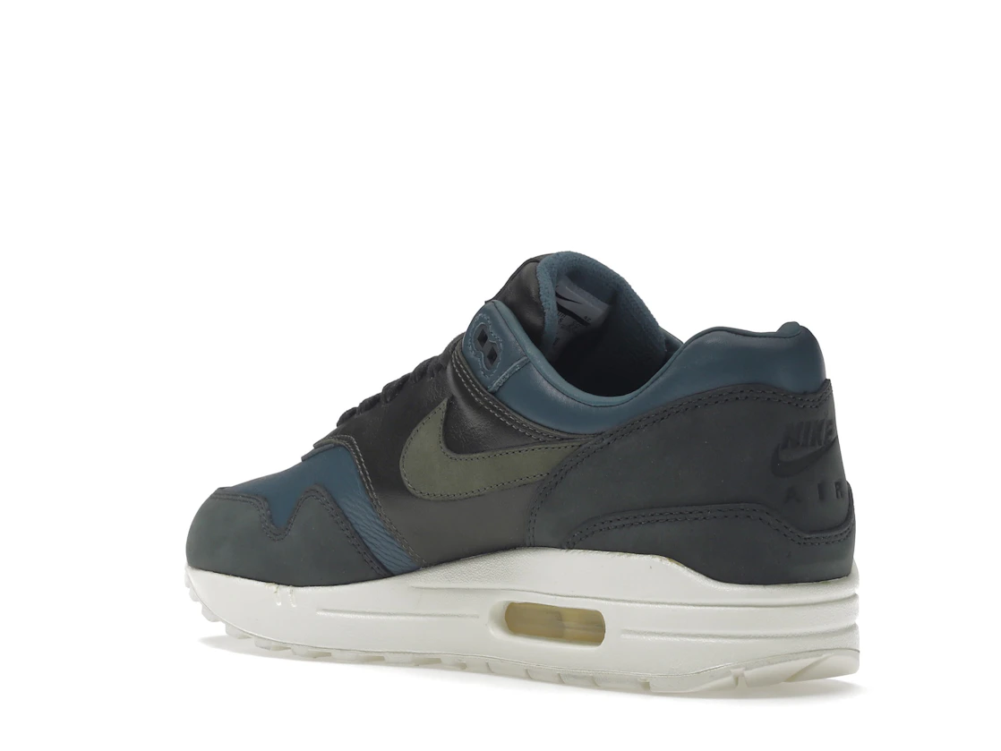 Vue 24 de Nike Air Max 1 Pinnacle Iced Jade