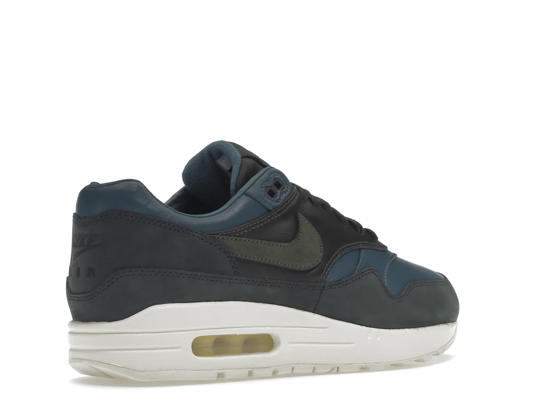 Vue 33 de Nike Air Max 1 Pinnacle Iced Jade