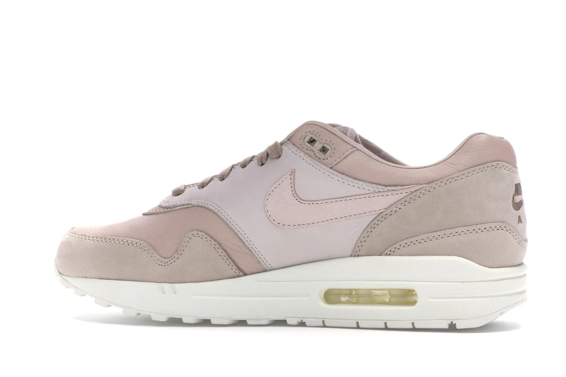 Vue 21 de Nike Air Max 1 Pinnacle Sand