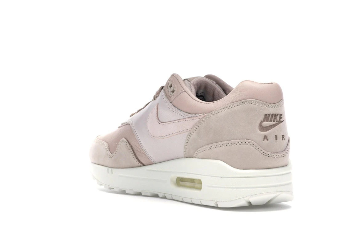 Vue 25 de Nike Air Max 1 Pinnacle Sand