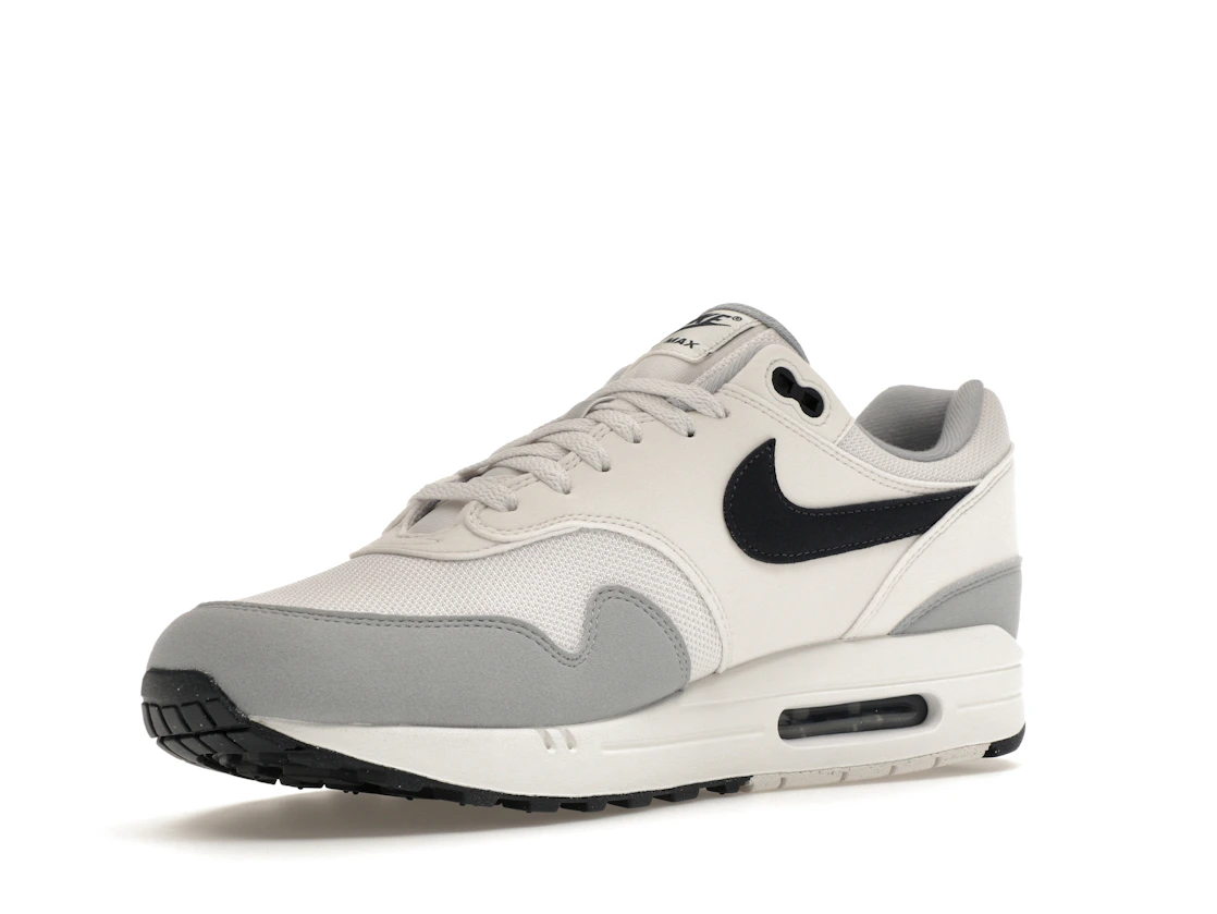 Vue 15 de Nike Air Max 1 Platinum Tint Dark Obsidian