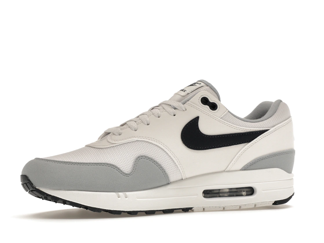 Vue 17 de Nike Air Max 1 Platinum Tint Dark Obsidian