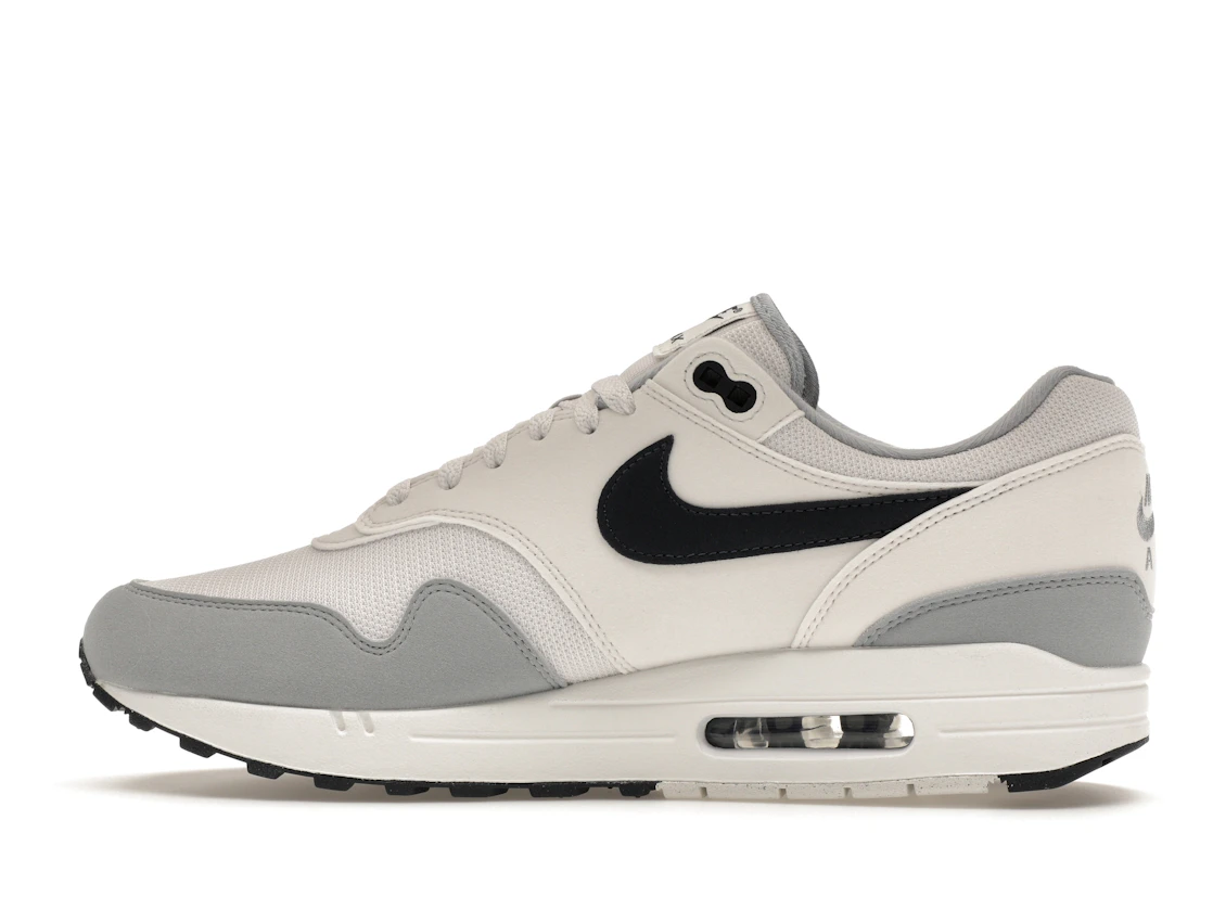 Vue 20 de Nike Air Max 1 Platinum Tint Dark Obsidian