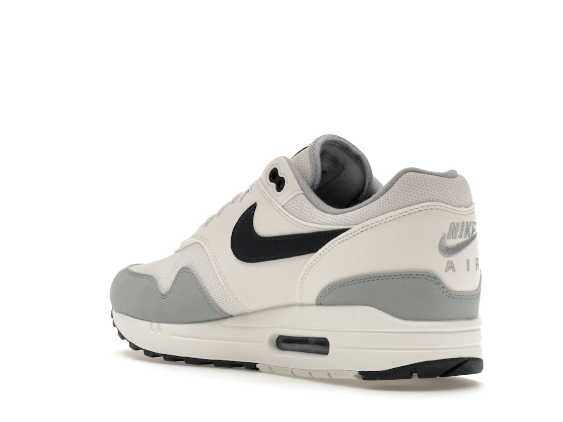 Vue 24 de Nike Air Max 1 Platinum Tint Dark Obsidian