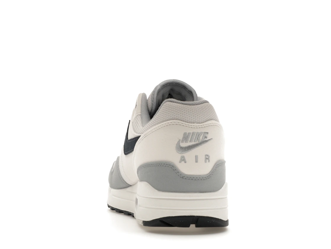 Vue 27 de Nike Air Max 1 Platinum Tint Dark Obsidian