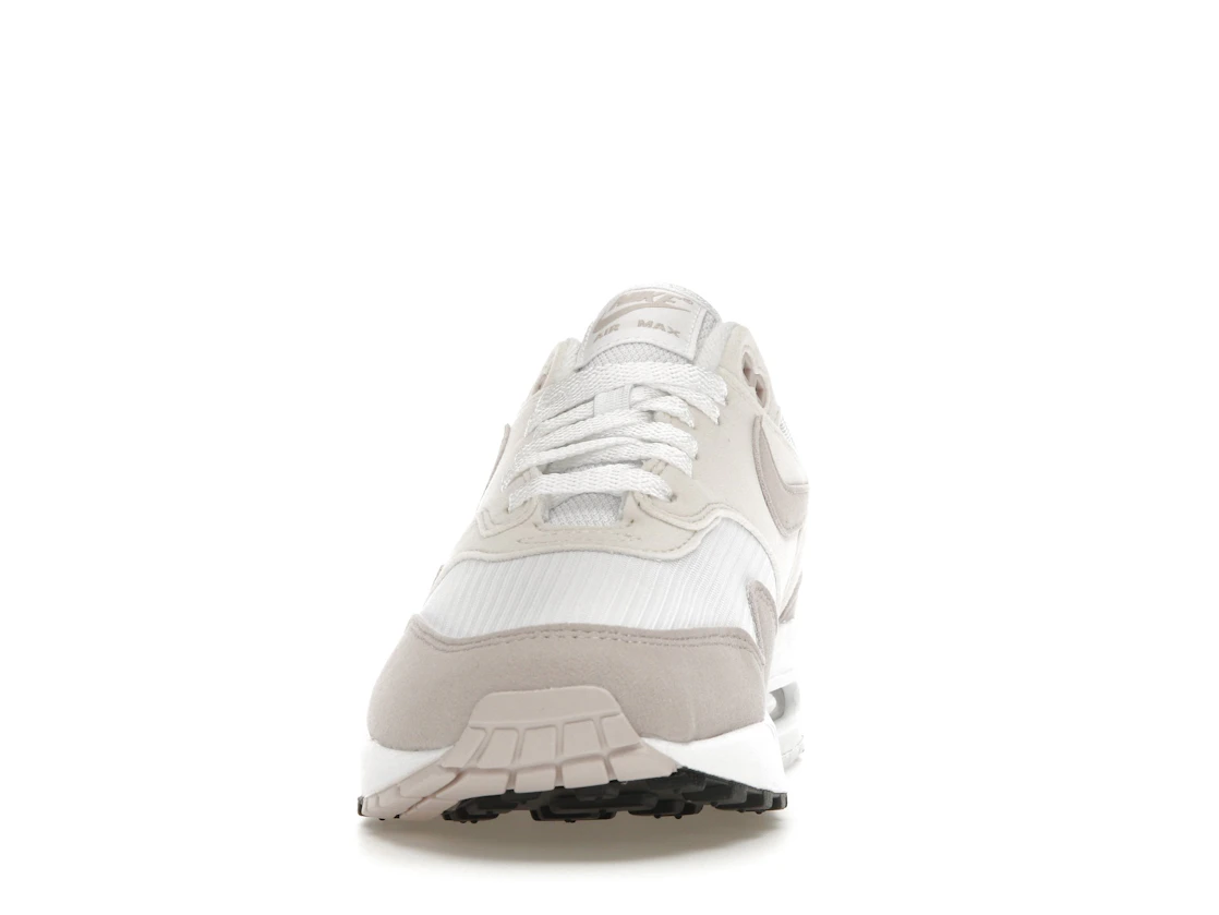 Vue 11 de Nike Air Max 1 Platinum Violet 