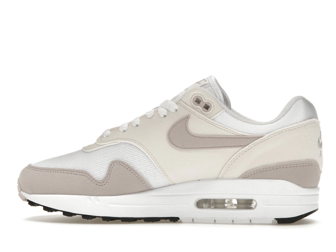 Vue 20 de Nike Air Max 1 Platinum Violet 